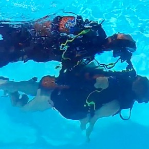 Scuba Diving Lessons (video)